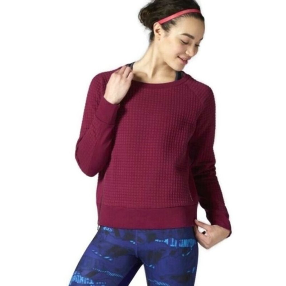 REEBOK | Quilted Sweatshirt | Magenta | Size L